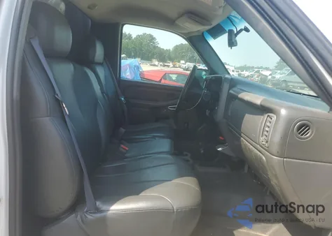 2005 GMC New Sierra K1500 from USA, damaged, VIN 1GTEK14ZX5Z310450